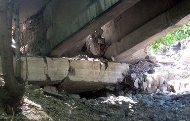 В Луганской области взорвали мост