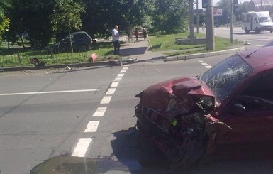 Горсовет Донецка: в городе продолжают стрелять