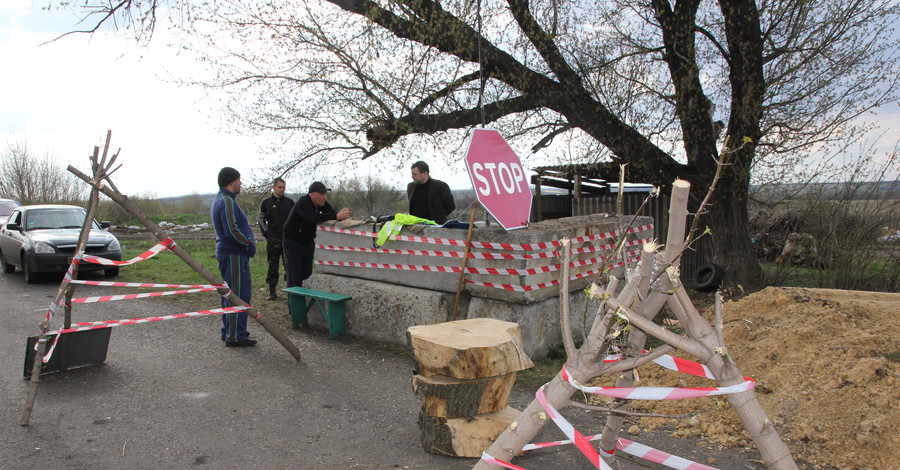 В Днепропетровске сворачивают блокпосты 