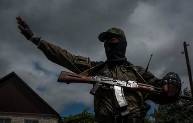 Ночь в зоне АТО: в Луганске погибли трое, в Донецке под обстрел попала школа