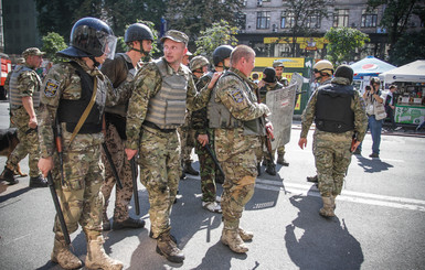 На Майдан напал батальон Авакова 