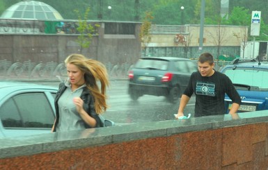 Во вторник, 12 августа, дожди пройдут на западе и востоке