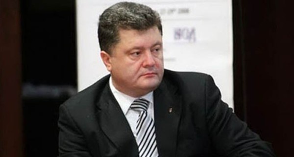 Порошенко хочет отменить подоходный налог с пожертвований на АТО