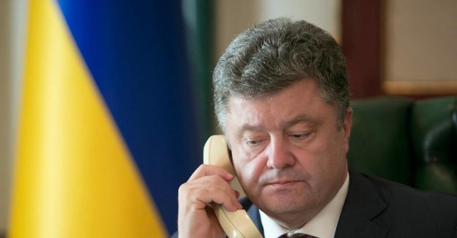 Порошенко и Байден обсудили гуманитарную помощь 