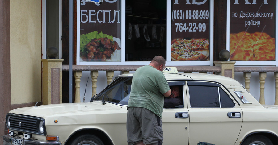 В Харькове таксисты воюют с пассажирами