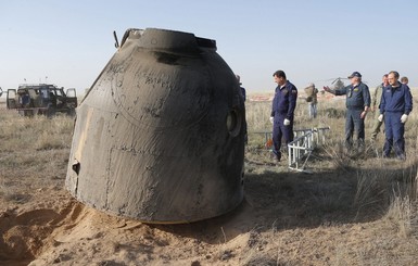 Экипаж МКС приземлился в Казахстане