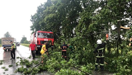 Последствия бури в Украине