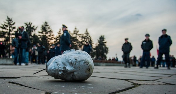 В Харьковской области пал очередной Ленин