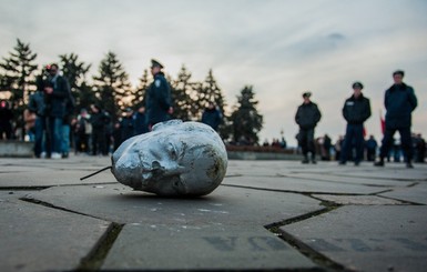 В Харьковской области пал очередной Ленин