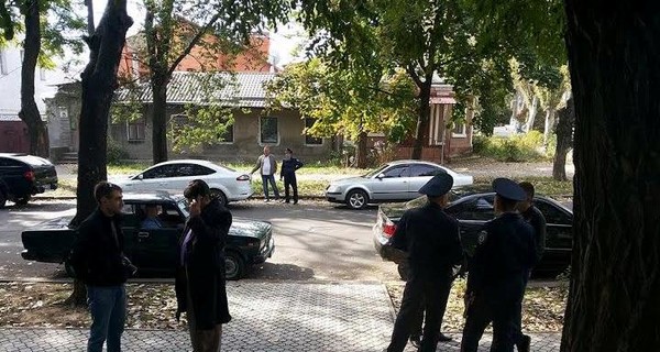 В регионах бьют партийных активистов