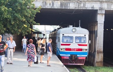 Алексей Кривопишин: В Киеве после капремонта вышли на маршруты 12 электричек