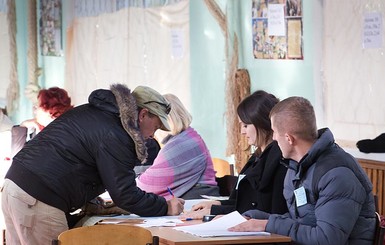 Переселенцы с Донбасса голосуют в санаториях Одесской области