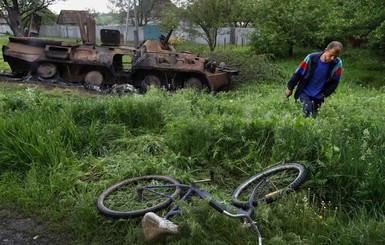 В Краматорске во время учений военных в частный двор попал снаряд от гранатомета