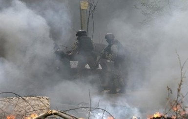 На блок-посту в Мариуполе прогремел взрыв, двое погибли