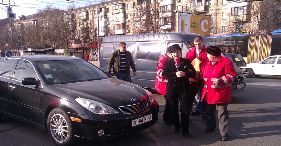 Григорий Чапкис попал в аварию в Киеве