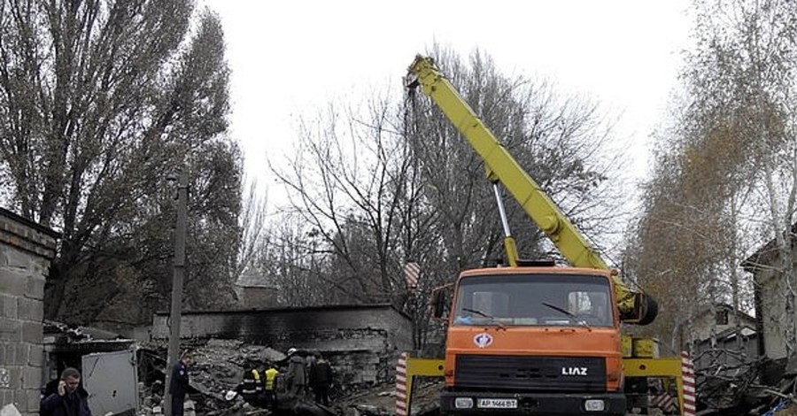 Во время взрыва в запорожских гаражах погиб один человек