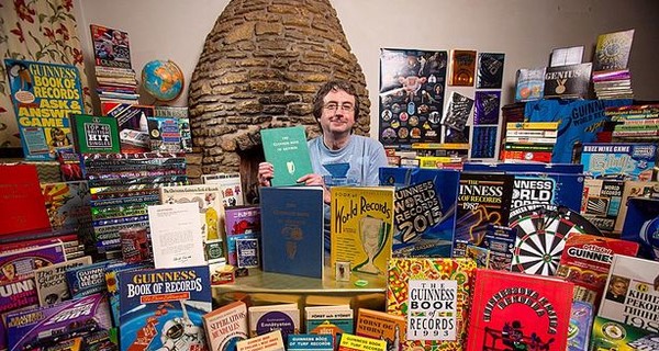 В Книгу рекордов Гиннеса попал коллекционер Книги рекордов