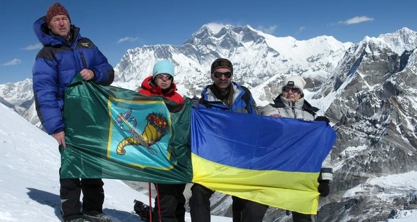 Харьковчане увидели пять высочайших вершин мира