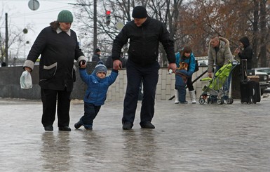 Гололед в Харькове: скользить будем три дня