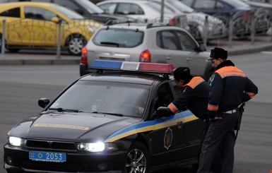 Спокойствие в городах будут охранять только гаишники