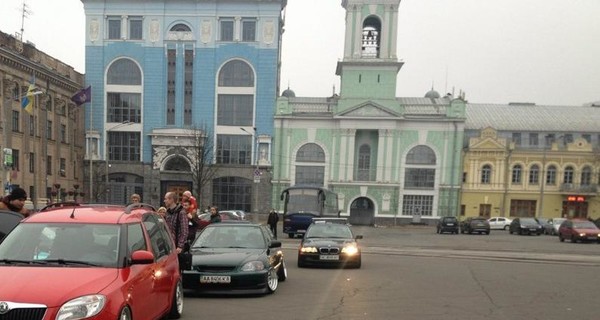 В Киеве перекрыли Контрактовую площадь 