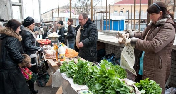 Милиция: победить стихийную торговлю мешает дефицит холодильников