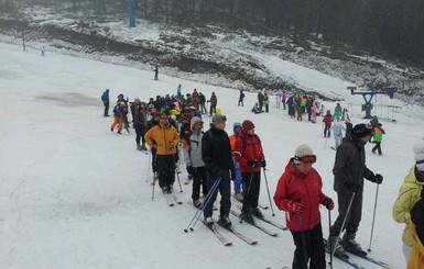 В львовских Карпатах в один день пострадали пять лыжников