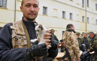 Нацгвардеец, погибший в ДТП под Артемовском, четыре месяца назад женился