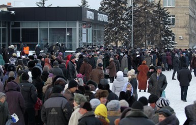 Жительница Горловки: За гуманитарной помощью очередь нужно занимать в 3 часа ночи