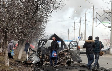 Мариупольская трагедия два дня спустя: люди не верят тишине и отказываются выходить из подвалов