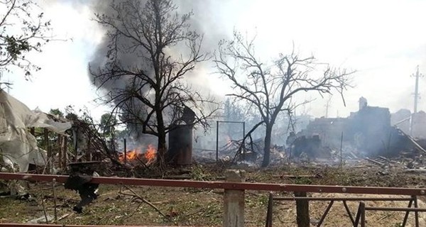 Попасная под обстрелом,  погибли три человека   