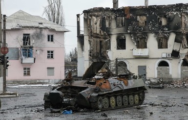 В Сети появились первые фотографии разрушенного Углегорска