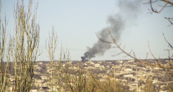 В Луганске вновь неспокойно: в частном секторе горели дома