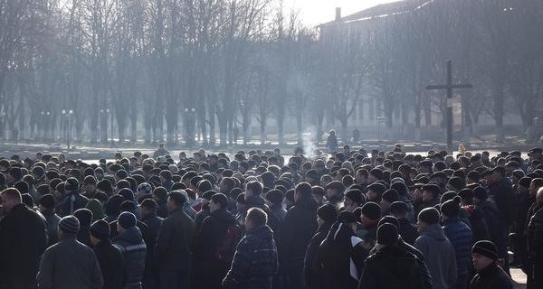 На Львовщине горняки взбунтовались и перекрыли дорогу