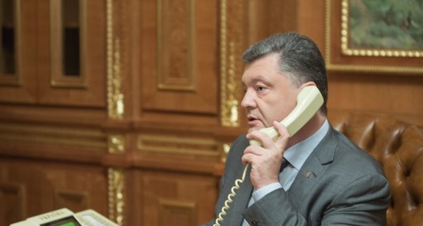 Меркель и Порошенко обсудили санкции против России