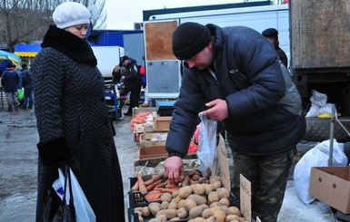 В Киев привезут недорогие мясо, рыбу и овощи