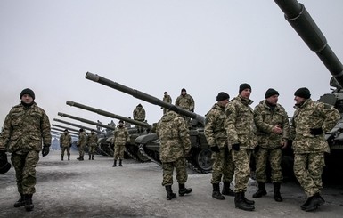 Замглавы АП рассказал, кто в военном резерве служить будет