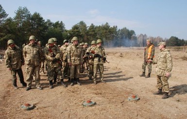 Сутки в зоне АТО: угрозы наблюдателям ОБСЕ и провокации в Широкино