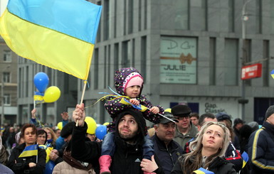 Коломойского проводили песнями и танцами