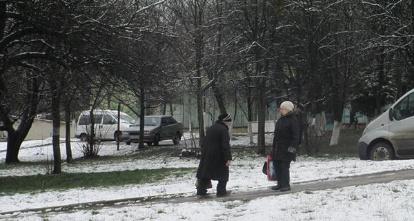 Непогода на Львовщине:  автомобили в кюветах и заторы на дорогах