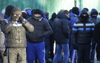 За платные митинги - арест на полгода?