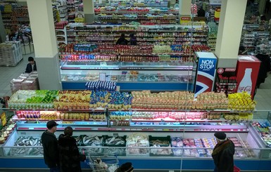 Почему доллар остановился, а продукты продолжают дорожать