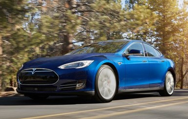 Кризис по-украинский: в стране дефицит на электрокары Tesla Model S