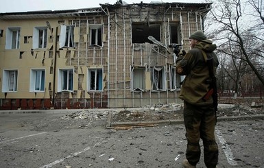 В Александровке снаряд попал во двор, погиб мужчина