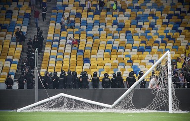 После финала: сколько стоит побегать на поле 