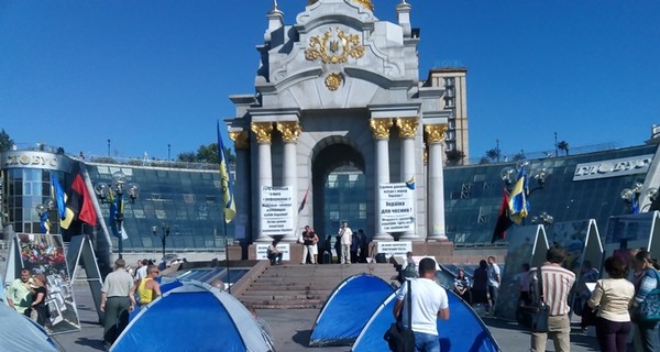 Антон Геращенко: митинг на Майдане организовал мужчина, который приехал из США