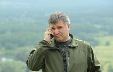 Аваков: ситуацию с пожаром решат в течение 12 часов