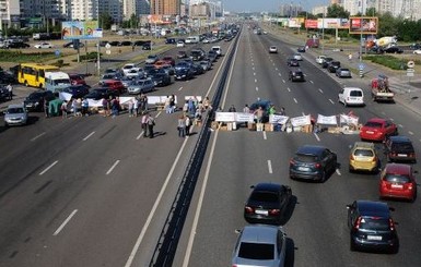 Как объехать перекрытую дорогу на проспекте Бажана в Киеве