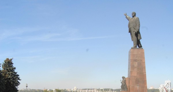 В Запорожье переименуют три района, остров и озеро