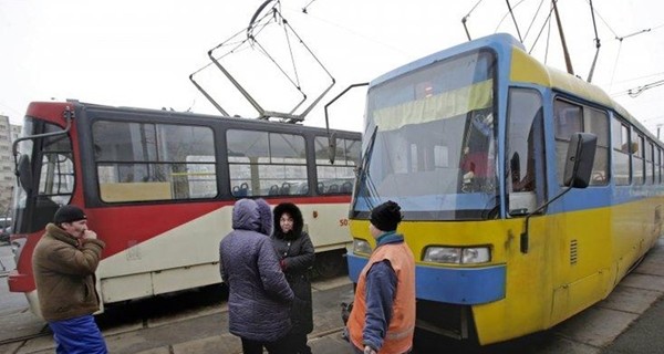 В Киеве сотрудникам линии скоростного трамвая подарят путевки в Египет